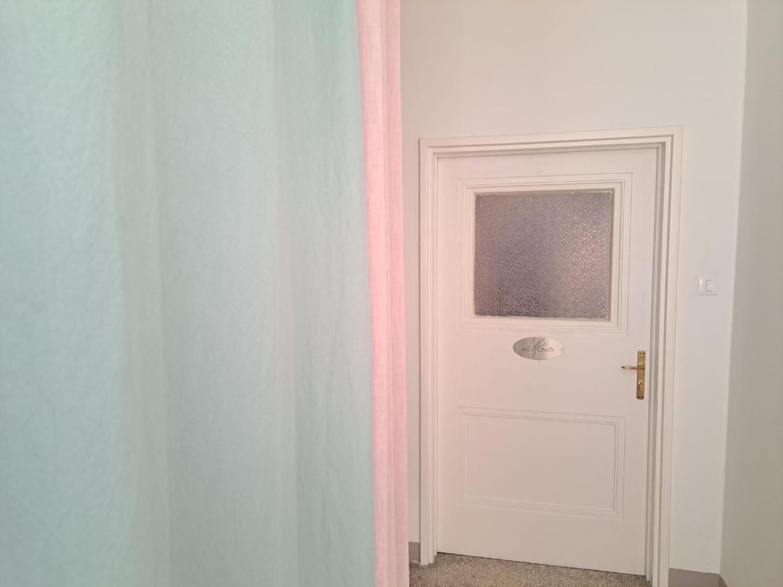 Apartment Wildflower In Privatvilla Im Herzen Merans Eksteriør bilde