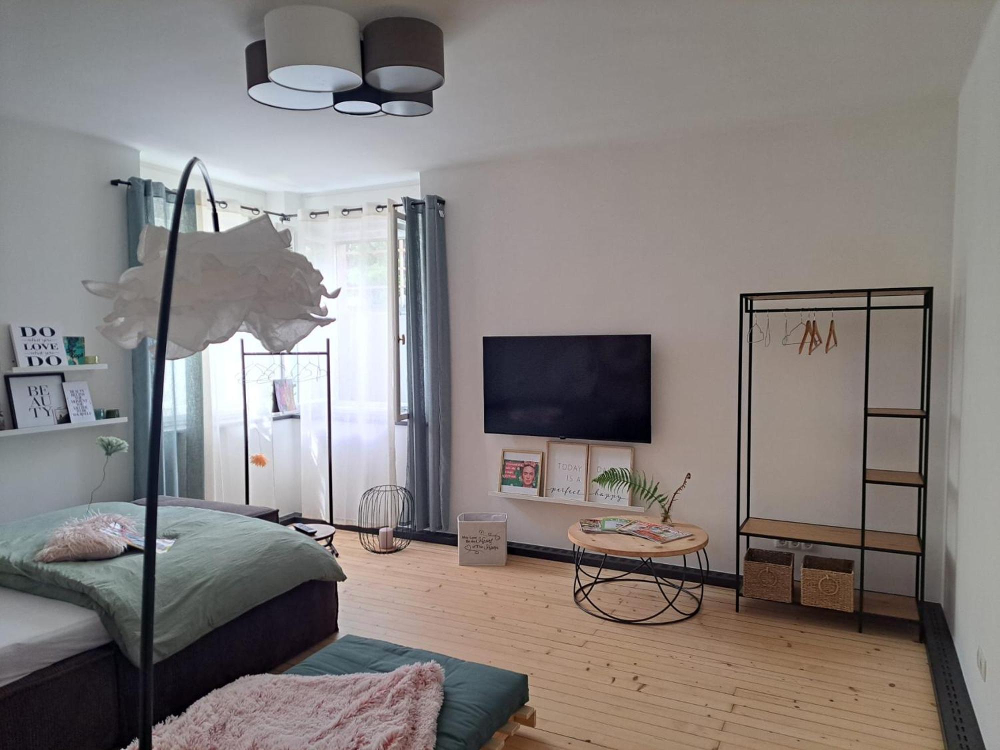 Apartment Wildflower In Privatvilla Im Herzen Merans Eksteriør bilde
