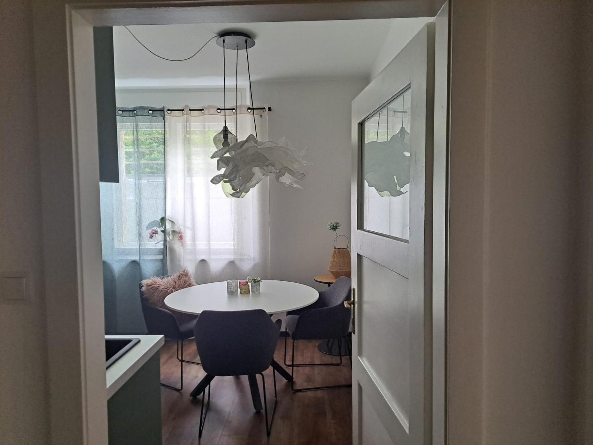 Apartment Wildflower In Privatvilla Im Herzen Merans Eksteriør bilde